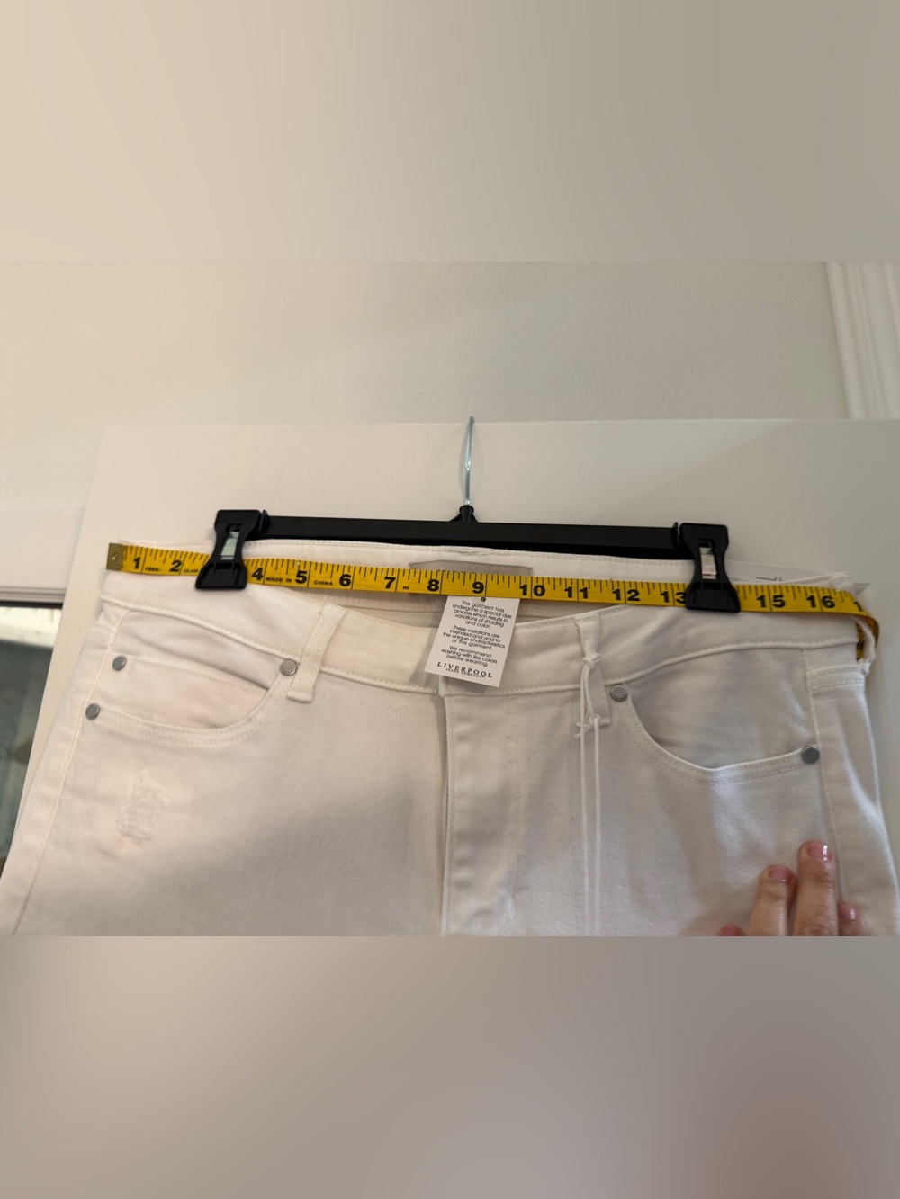 Liverpool Jeans Company White distressed Jeans ladies 12/31 NWT - Picture 6 of 12